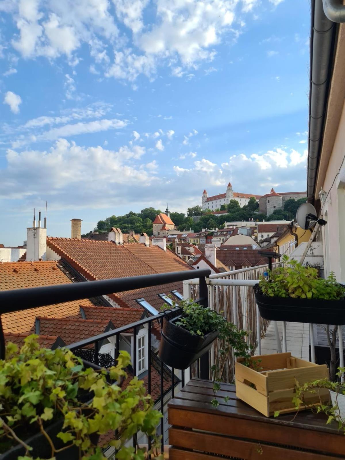 Apartments Bastova, Stela & Mia Apartments Bratislava Dış mekan fotoğraf